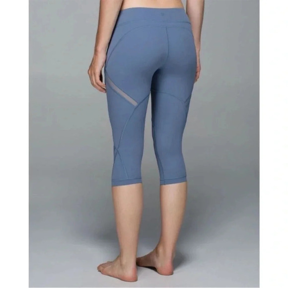 Lululemon Cool to Street Crop Athletic Pants Blue Denim 4 - Picture 1 of 8